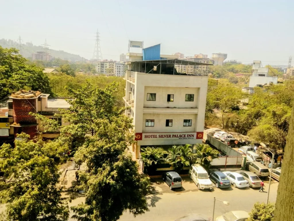 Hotel_Silver_Inn-1
